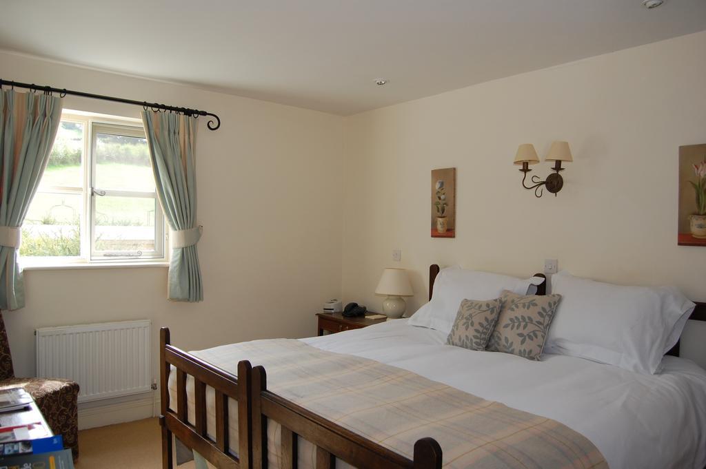 The Bell At Skenfrith Hotel Room photo